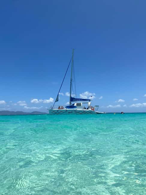 afbeelding n.11 van Sint Maarten: Catamaran snorkelcruise met open bar en lunch activiteit in Sint Maarten, geüpload door aanbieder