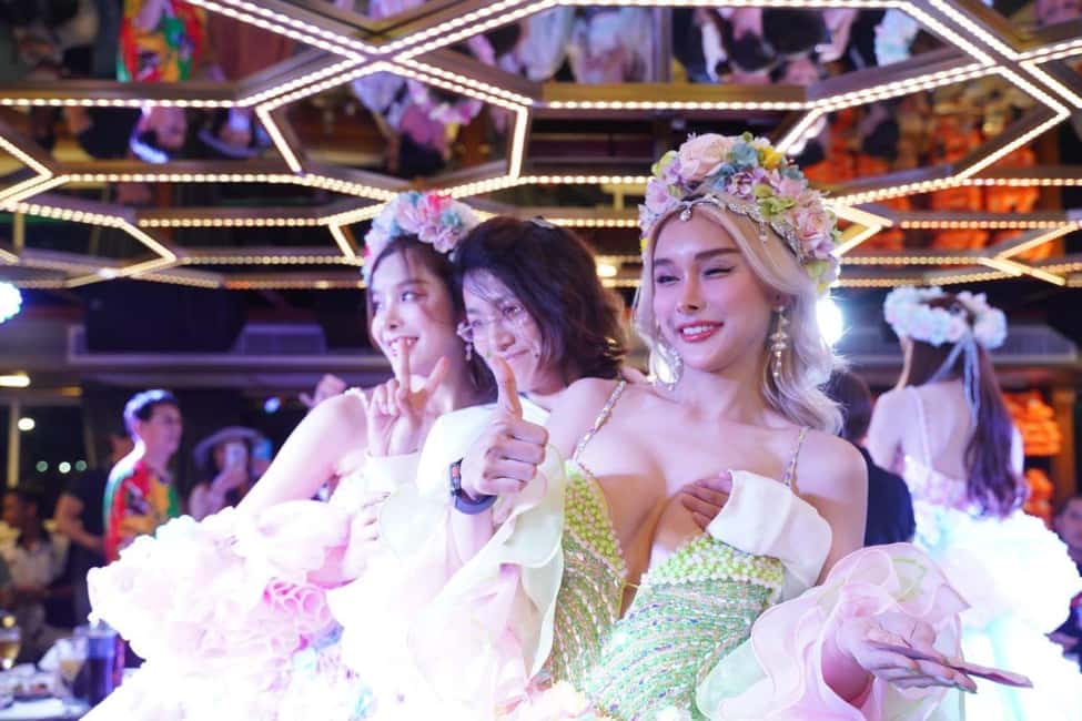 image n.15 of Pattaya: All Star Dinner Cruise, Cabaret Show & Beer Buffet activity in Pattaya, uploaded by supplier