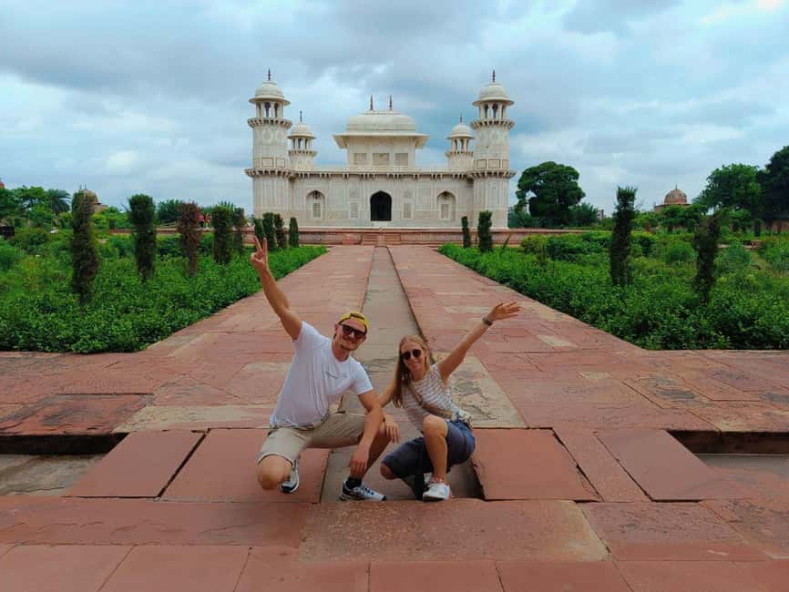 image n.10 of From Delhi: Taj Mahal & Agra Private Day Trip with Transfers activity in Agra, uploaded by supplier