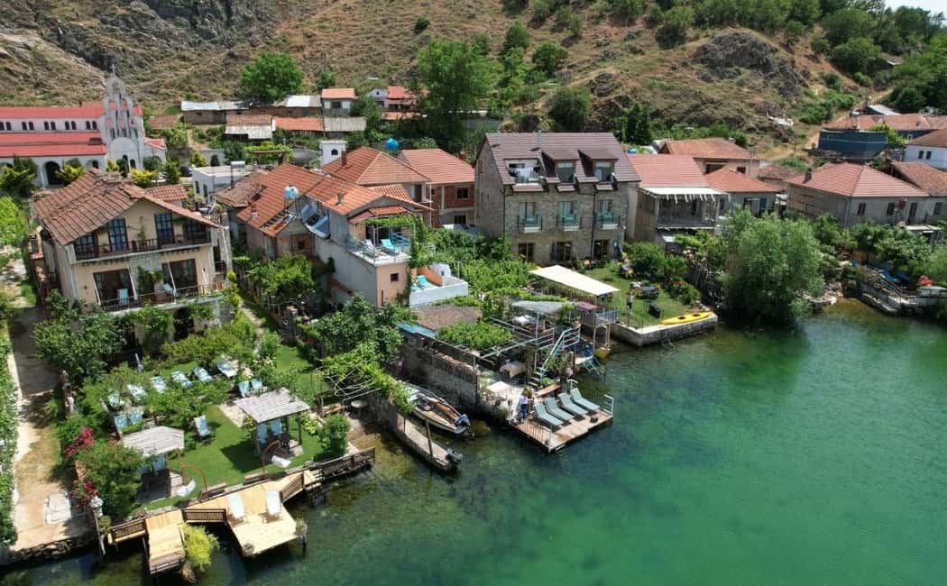 Bild Nr. 4 von Von Tirana: Ohrid-See, Drilon, Lin, Pogradec mit Mittagessen Aktivität in St. Naum, hochgeladen vom Anbieter
