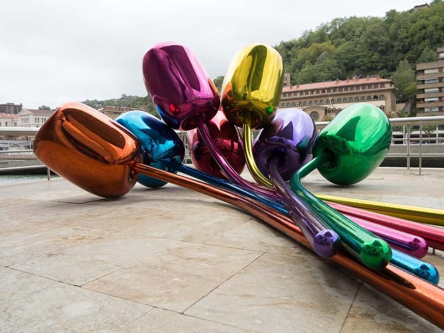 image n.2 of Bilbao: Guggenheim Museum Private Guided Visit activity in Bilbao, uploaded by supplier