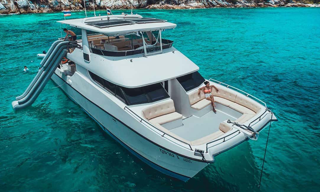 Immagine nº 9 di Phuket/Khao Lak: Gita in catamarano alle Isole Similan con pranzo attività a Golfo del Siam, caricata dal fornitore