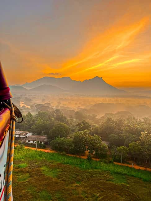 imagem n.34 de Sigiriya: Passeio de balão de ar quente atividade em Sigiriya, carregada pelo fornecedor