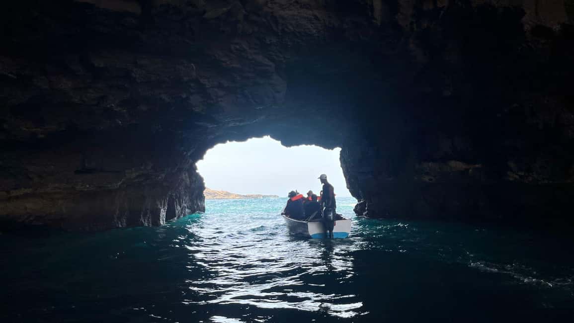 imagem n.26 de Passeio de barco para a caverna de Águas Belas + churrasco atividade em Assomada, carregada pelo fornecedor