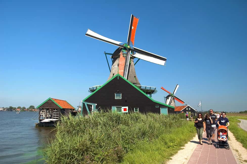 imagem n.18 de Amesterdão: Visita guiada aos moinhos de vento de Zaanse Schans e Volendam atividade em Zaandam, carregada pelo fornecedor