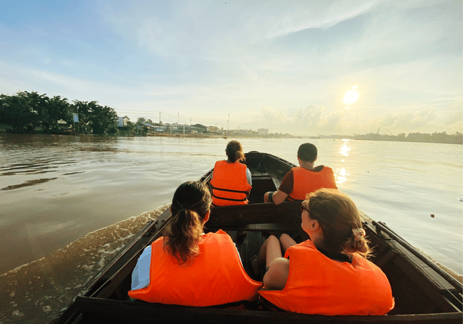 imagen n.º 3 de Ruta de 2 días por el Mercado Flotante de Cai Rang en bicicleta y barco actividad en Cần Thơ, subida por el proveedor