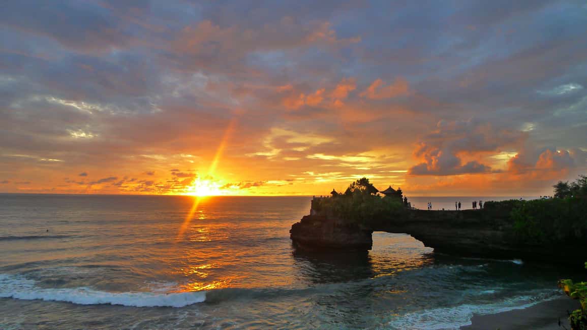 image n.1 of Ubud: Kanto Lampo Waterfall, Art Market, Cretya & Tanah Lot activity in Tabanan, uploaded by supplier