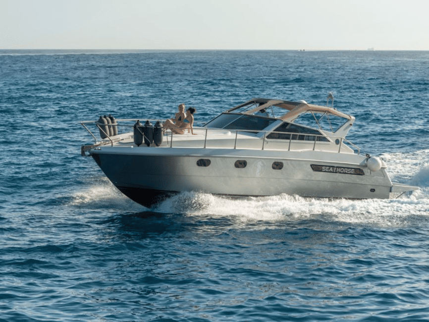 image n.10 of Amalfi: Sunset Cruise Swimm Caves Beaches Positano Prosecco activity in Amalfi, uploaded by supplier