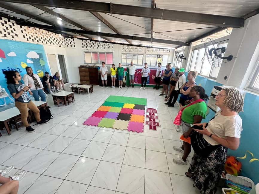 imagen n.º 12 de Río de Janeiro: Visita a la Favela de Santa Marta con un guía local actividad en Río de Janeiro, subida por el proveedor