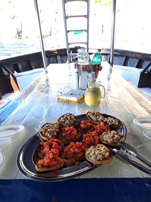 image n.11 of From Ischia: Procida Island Full-Day Boat Tour with Lunch activity in Procida, uploaded by supplier