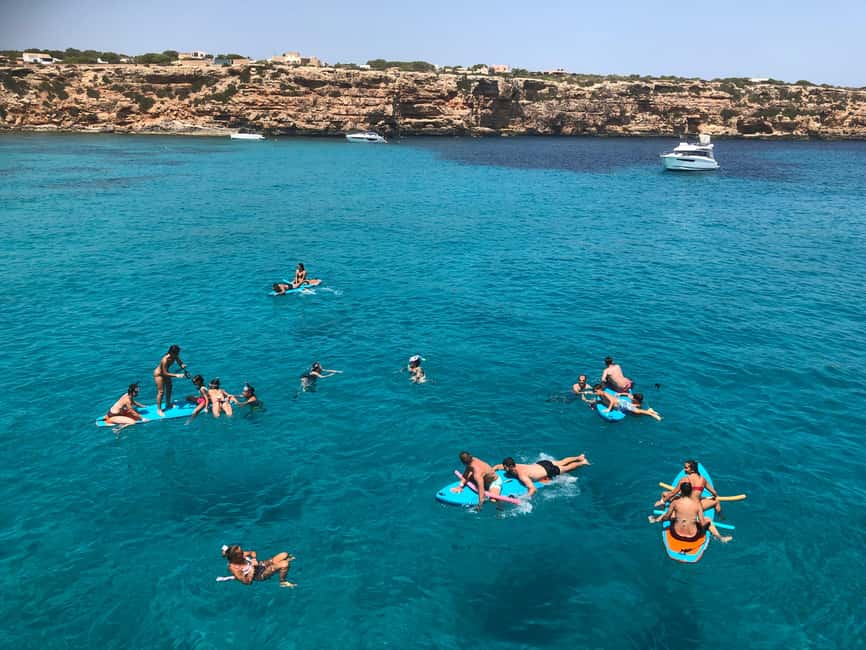 Image N°14 de Ibiza : Crystal Waters Formentera, Open Bar et déjeuner buffet activité à Îles Baléares, publiée par le prestataire