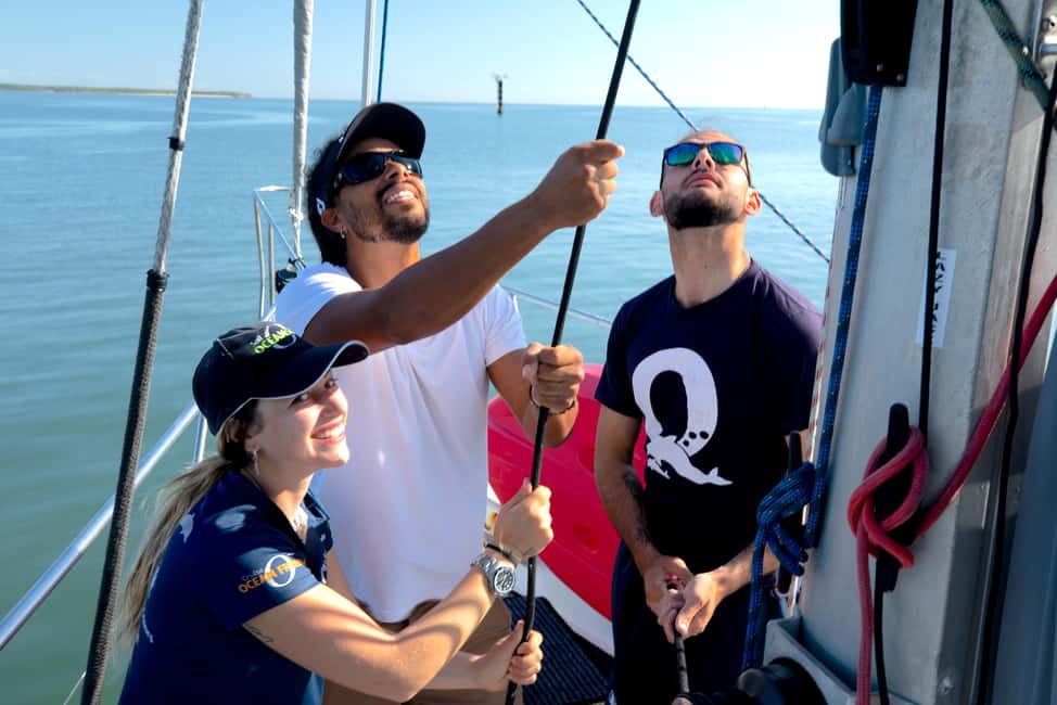 image n.10 of Cairns: Green Island & Great Barrier Reef Sailing Tour activity in Queensland, uploaded by supplier