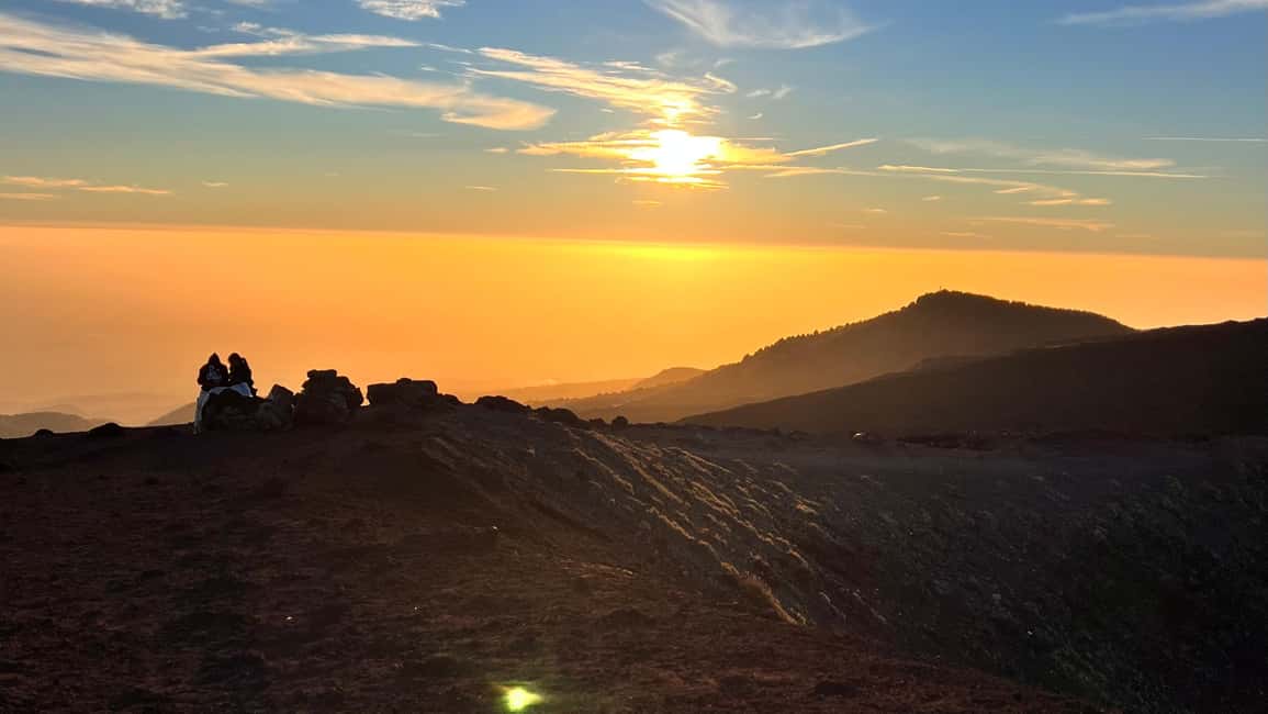 imagen n.º 6 de Catania: Excursión al atardecer en el Etna con servicio de recogida y regreso actividad en Catania, subida por el proveedor