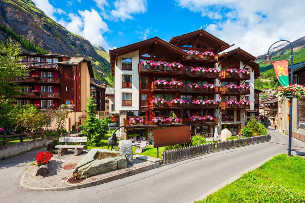 imagen n.º 3 de Interlaken: Paseo Histórico Privado con un Experto Local actividad en Interlaken, subida por el proveedor