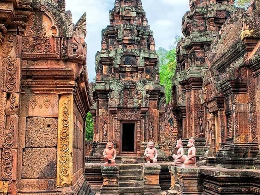 image n.3 of Bantreay Srei , Kbal Spean and Landmine Museum with Tuk Tuk activity in Siem Reap, uploaded by supplier
