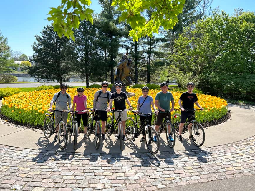 imagem n.12 de Ottawa: Aluguer de bicicletas de 4 ou 8 horas com tour guiado atividade em Ottawa, carregada pelo fornecedor