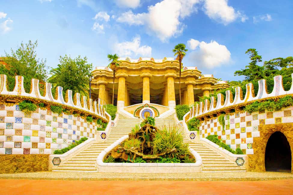 image n.1 of Barcelona: Park Güell Guided Tour with Fast-Track Ticket activity in Barcelona, uploaded by supplier