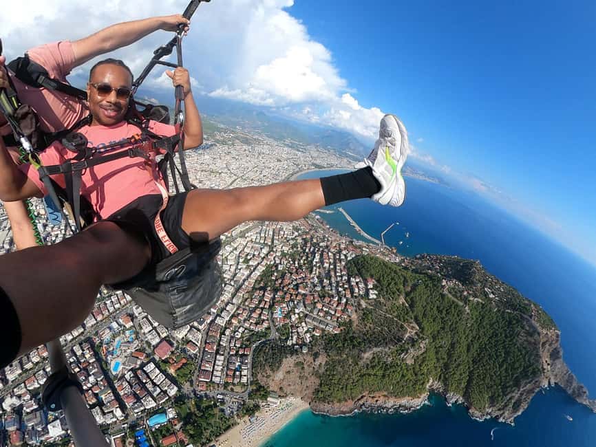 Alanya içindeki Antalya, Belek, Side Alanya'dan Yamaç Paraşütü Deneyimi etkinliğinin tedarikçi tarafından yüklenen 11 no'lu görseli