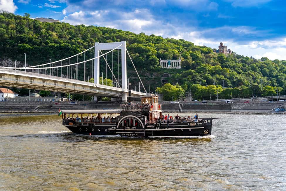 imagen n.º 20 de Budapest: Crucero Histórico con Bebida de Bienvenida actividad en Visegrad, subida por el proveedor