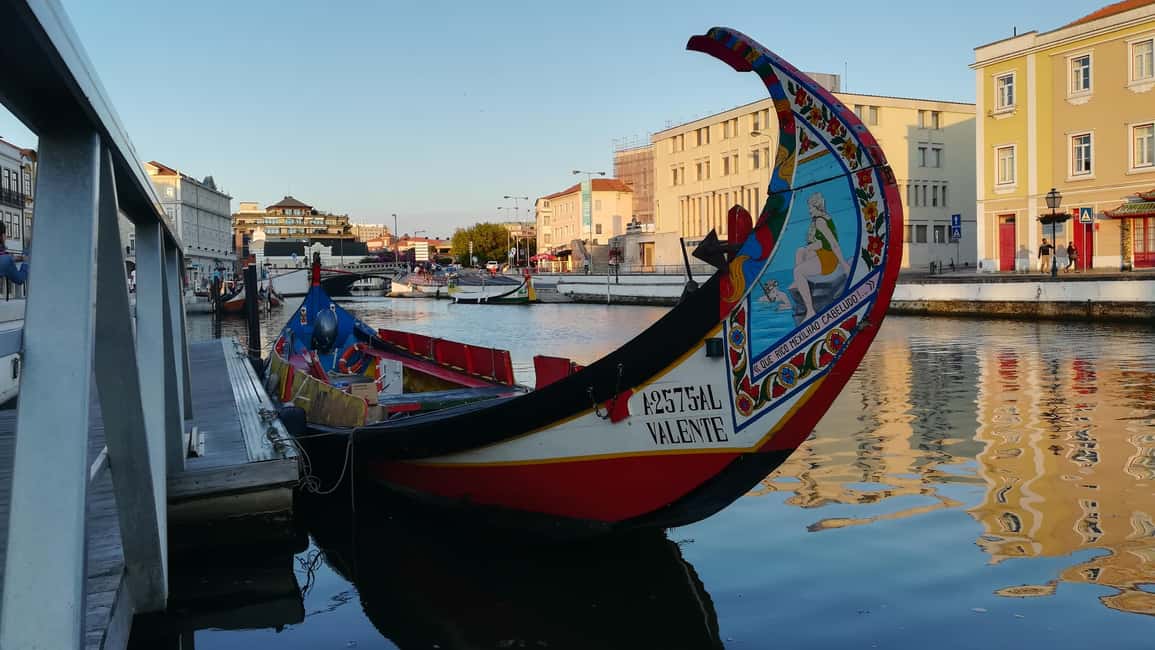 imagem n.1 de Lisboa: Só ida para o Porto, com paragens em Óbidos, Nazaré e Aveiro atividade em Nazaré, Portugal, carregada pelo fornecedor