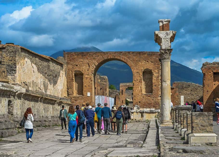 bild nr.9 av Neapel: Pompeji & Vesuvius dagsutflykt med biljetter och lunch aktivitet i Neapel, uppladdad av arrangören