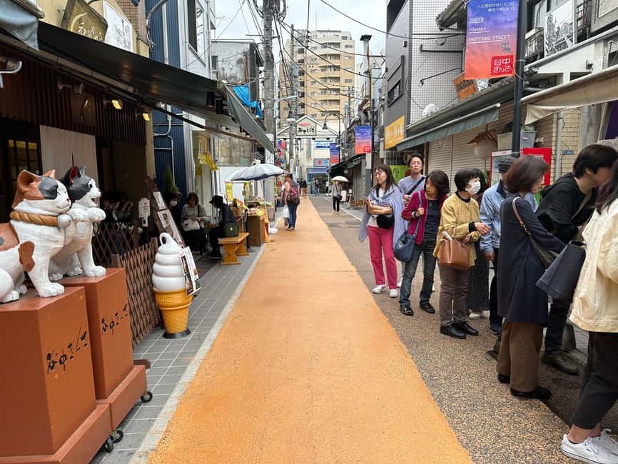 image n.17 of Tokyo : Stroll in the Old traditional town~Yanaka & Nezu activity in Tokyo, uploaded by supplier