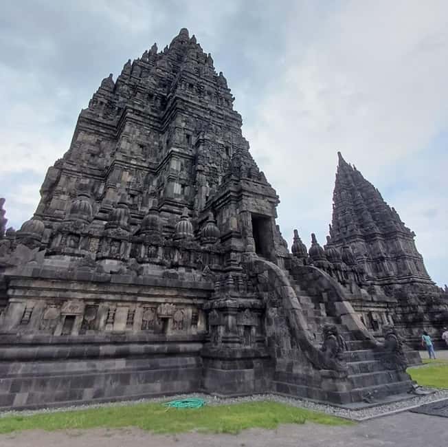 image n.4 of Prambanan Temple Afternoon Tour activity in Yogyakarta, uploaded by supplier