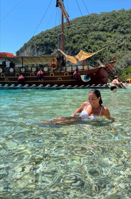 afbeelding n.11 van Nydri: zeilen door de geschiedenis. Dagelijkse cruise met strandbarbecue activiteit in West-Griekenland, geüpload door aanbieder