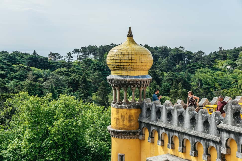 Image N°18 de Depuis Lisbonne : Visite d'une jounée de Sintra et du Palais de Pena activité à Sintra, publiée par le prestataire