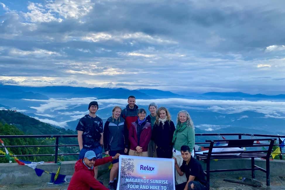 imagen n.º 1 de Amanecer en Nagarkot y excursión de un día con almuerzo - Privado/Grupo actividad en Bhaktapur, subida por el proveedor