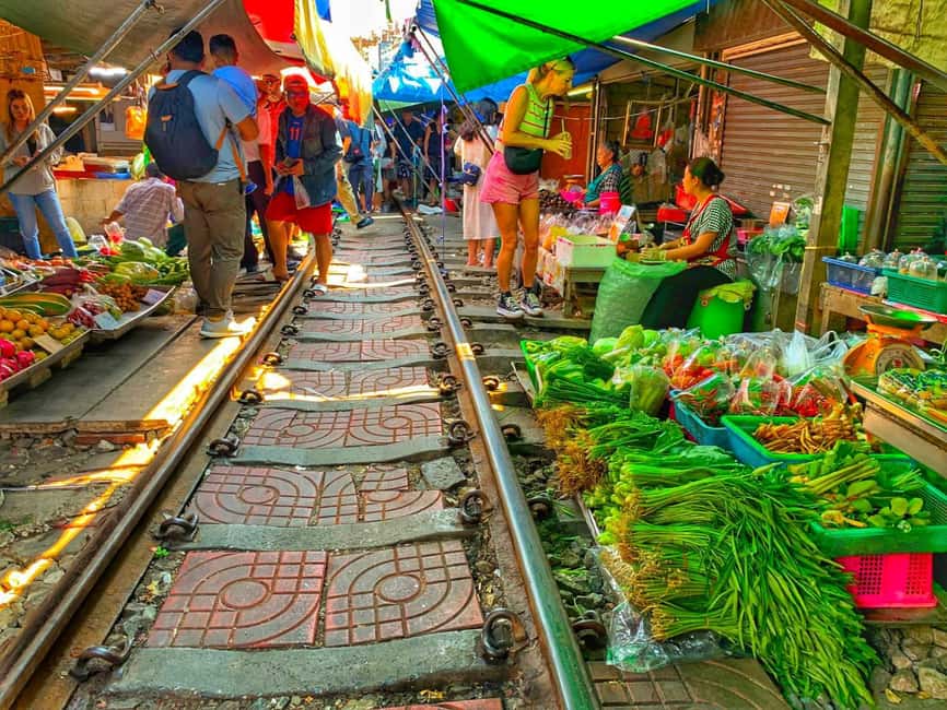 imagen n.º 24 de Bangkok: Mercado del Tren y Mercado Flotante con paseo en barco actividad en Bangkok, subida por el proveedor