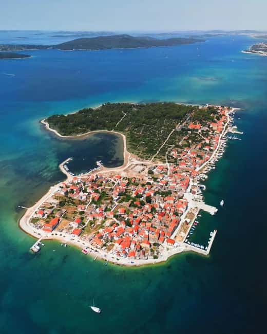 Obraz nr 6 z atrakcji Szybenik: Primošten, Park Narodowy Krka lub wyspy w Dalmacja, przesłany przez organizatora