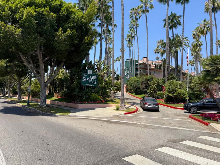 image n.31 of Los Angeles: Hollywood & Celebrity Homes Open-Air Bus Tour activity in Los Angeles, uploaded by supplier