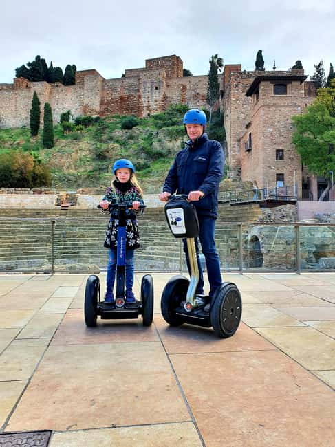 imagen n.º 2 de Málaga: tour guiado en Segway por el castillo de Gibralfaro actividad en Málaga, subida por el proveedor