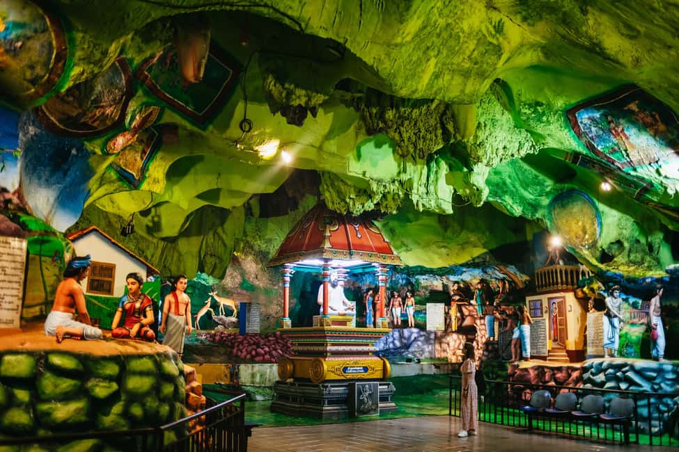 image n.13 of Kuala Lumpur Suburbs: Batu Caves Half-Day Tour (SIC) activity in Kuala Lumpur, uploaded by supplier
