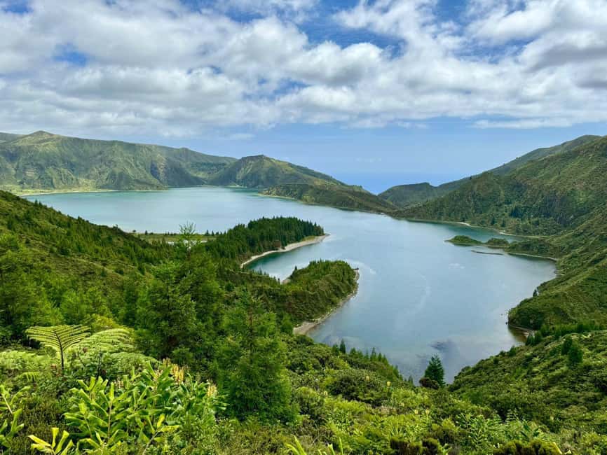 image n.20 of Privat van tour Sete Cidades, Lagoa do Fogo – volcanic lakes activity in Azores, uploaded by supplier