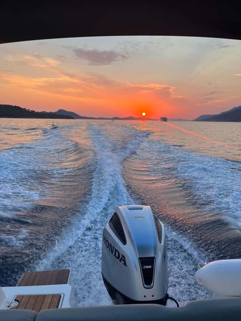 afbeelding n.1 van Blauwe en groene grot met romantische zonsondergang activiteit in Dalmatië, geüpload door aanbieder