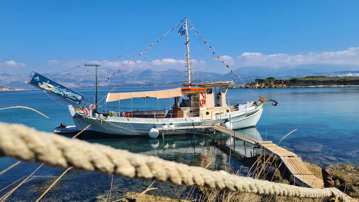 image n.27 of Argostoli: Full-Day Traditional Boat Cruise with Lunch activity in Western Greece, uploaded by supplier