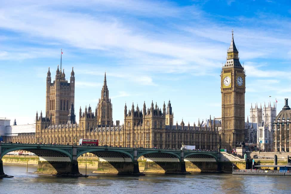 bild nr.3 av London: Londons torn, Themsenbåt och vaktavlösning aktivitet i London, uppladdad av arrangören