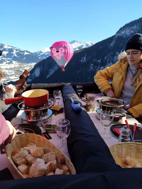 Image N°6 de Lausanne : vol en montgolfière avec fondue suisse activité à Canton de Vaud, publiée par le prestataire