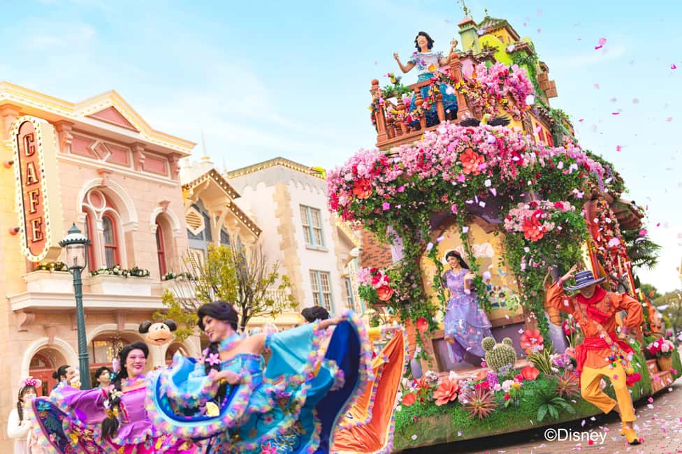 image n.5 of Hong Kong Disneyland: 20th Anniversary SouvenEAR Day Ticket activity in Lantau Island, uploaded by supplier