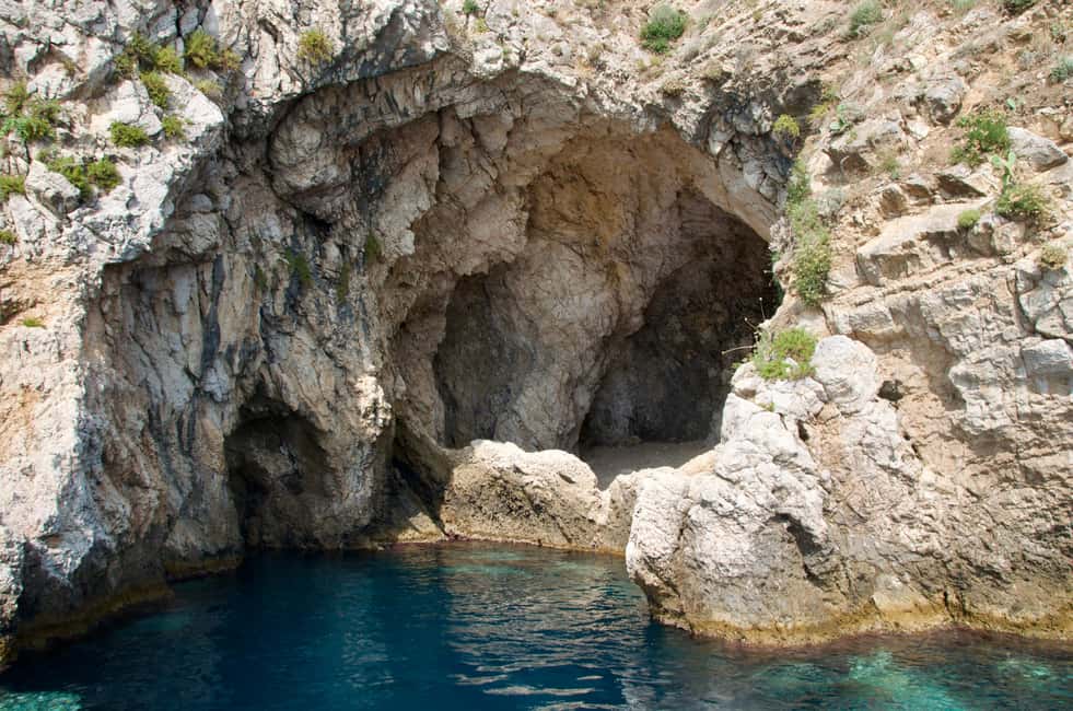 image n.4 of Naxos: Taormina Boat Tour with Snorkeling and Prosecco activity in Taormina, uploaded by supplier