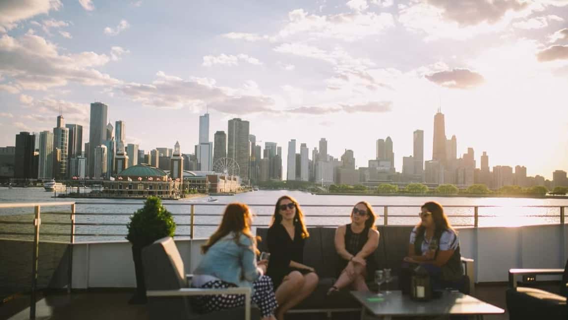 изображение номер 7 мероприятия City Cruises Chicago: Премиум-круиз с обедом или ужином в городе Чикаго, загруженное организатором
