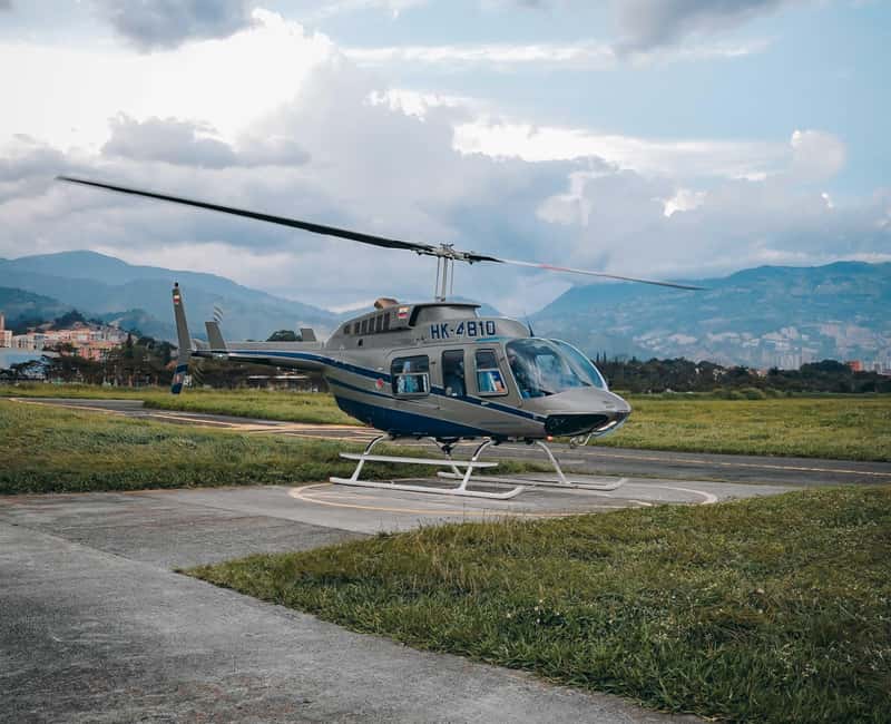imagem n.35 de Medellín: Tour particular em Guatapé com helicóptero e passeio de barco atividade em Guatapé, carregada pelo fornecedor