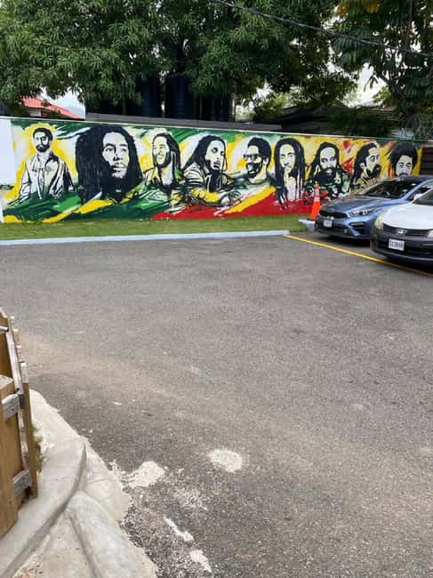 imagem n.7 de Museu Bob Marley em Kingston: Excursão de dia inteiro atividade em Kingston, Jamaica, carregada pelo fornecedor