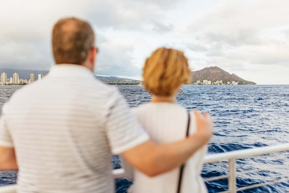 image n.13 of Oahu: Waikiki Sunset Catamaran Cocktail Cruise activity in Honolulu, uploaded by supplier