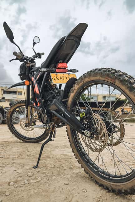 Image N°10 de Ibiza : Tour avec moto cross eléctrica Surron activité à Ibiza (ville), publiée par le prestataire