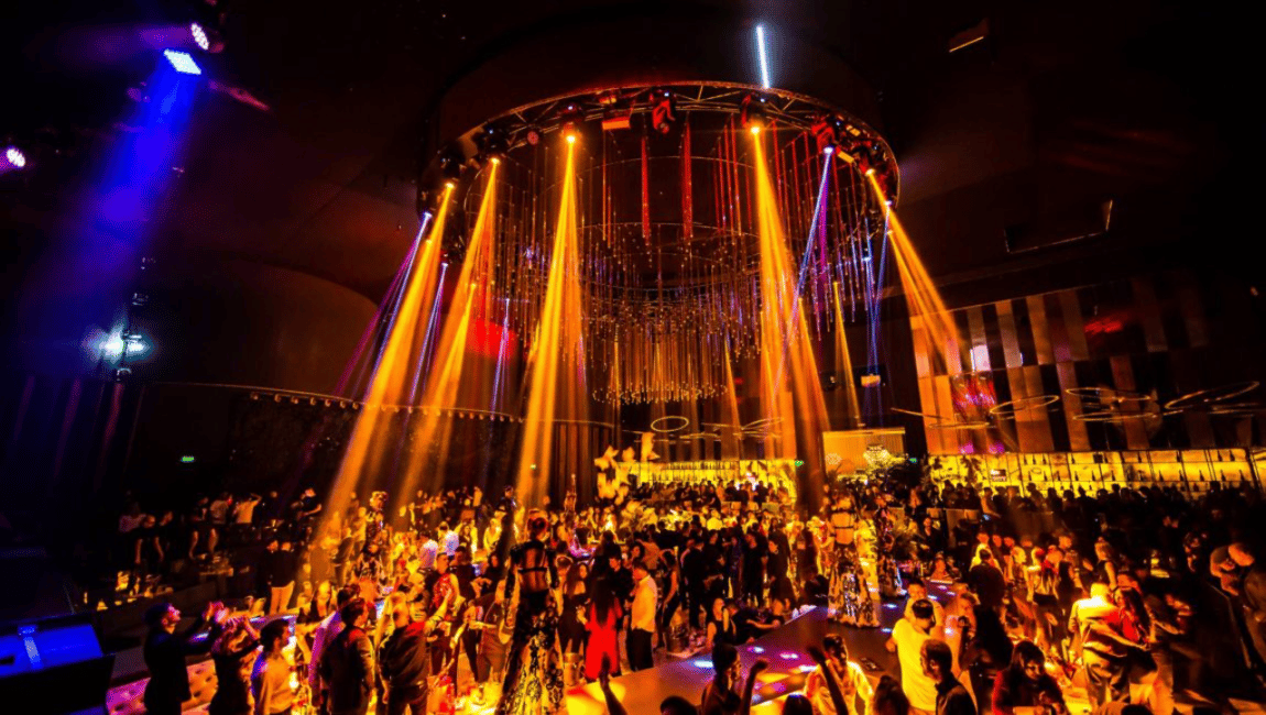 image n.6 of Bucharest Limousine & VIP Clubbing activity in Bucharest, uploaded by supplier