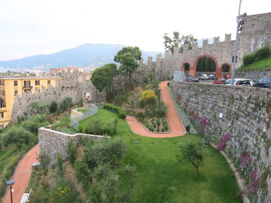 image n.17 of La Spezia: Guided Walking Tour with Italian-Inspired Music activity in La Spezia, uploaded by supplier