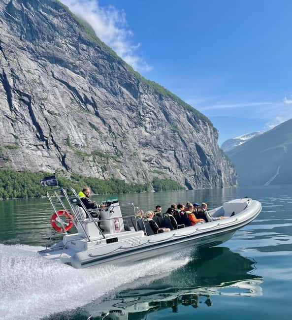 Bild Nr. 11 von Von Hellesylt aus: Erlebe die Fjordsafari Geirangerfjord auf einem RIB. Aktivität in Møre og Romsdal, hochgeladen vom Anbieter